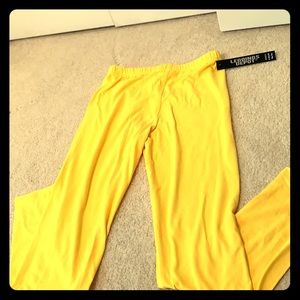 BRAND NEW!! NEVER WORN STATEMENT PIECE LEGGINGS!